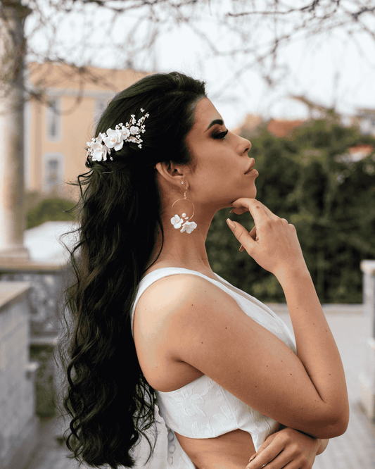 Pente com flor em porcelana para noivas