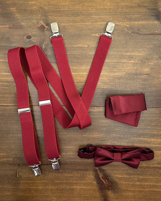 Kit suspensório, gravatinha e lenço para pajem nas cores rosa claro, cinza claro e marsala. Elegante e delicado da Etiquette.