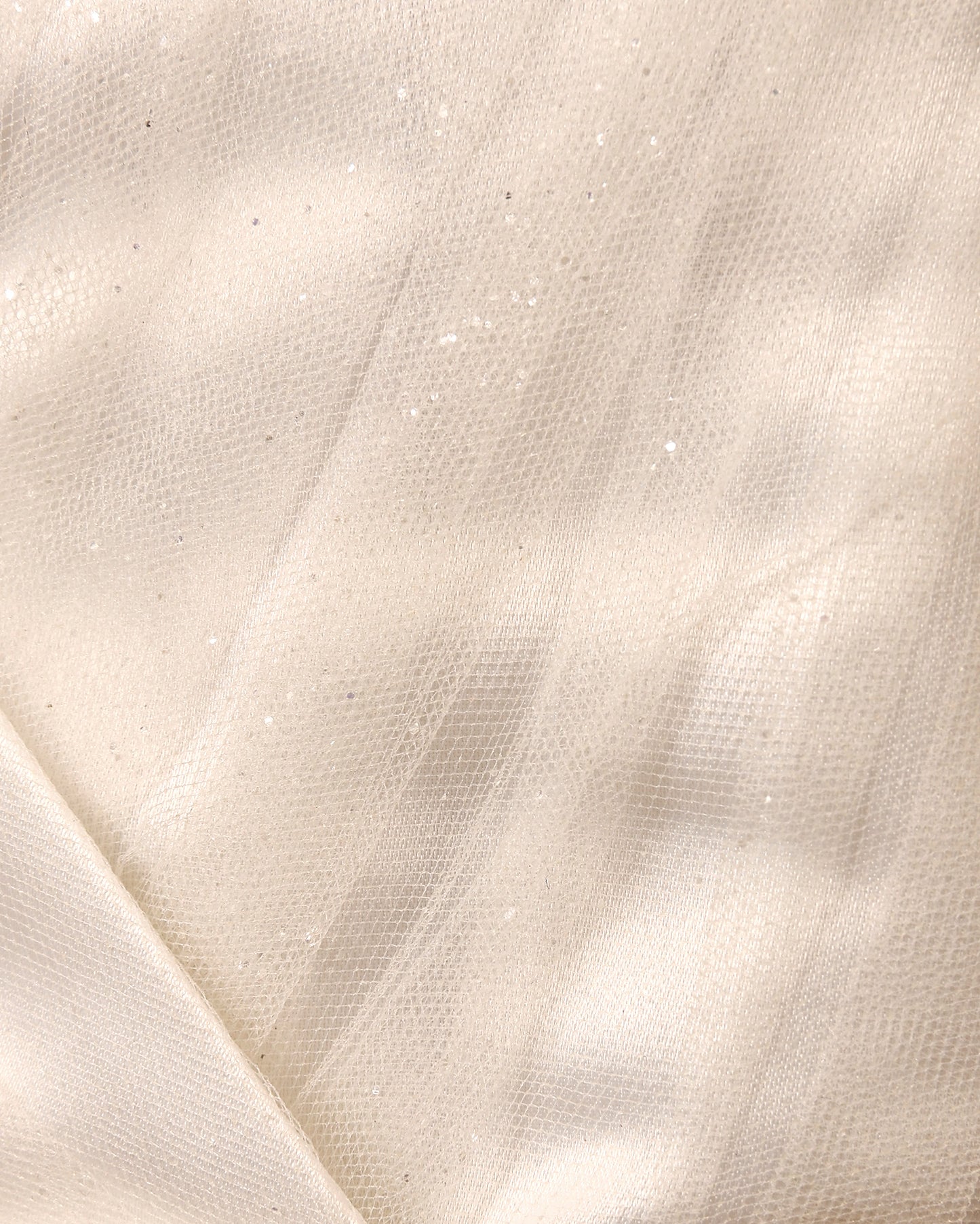 Vestido para daminha Cindy branco perolado com tule de brilho, decote V e laço nas costas da Etiquette