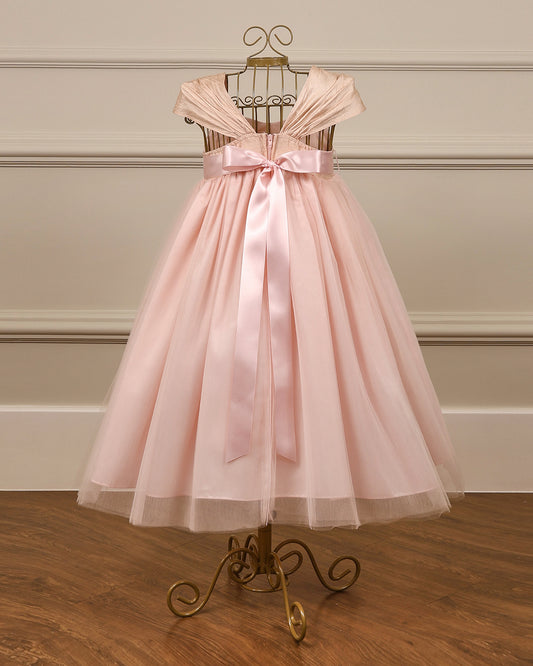 Vestido para daminha Emma rosa antigo com saia longa de tule, broche de flor e manguinhas delicadas da Etiquette