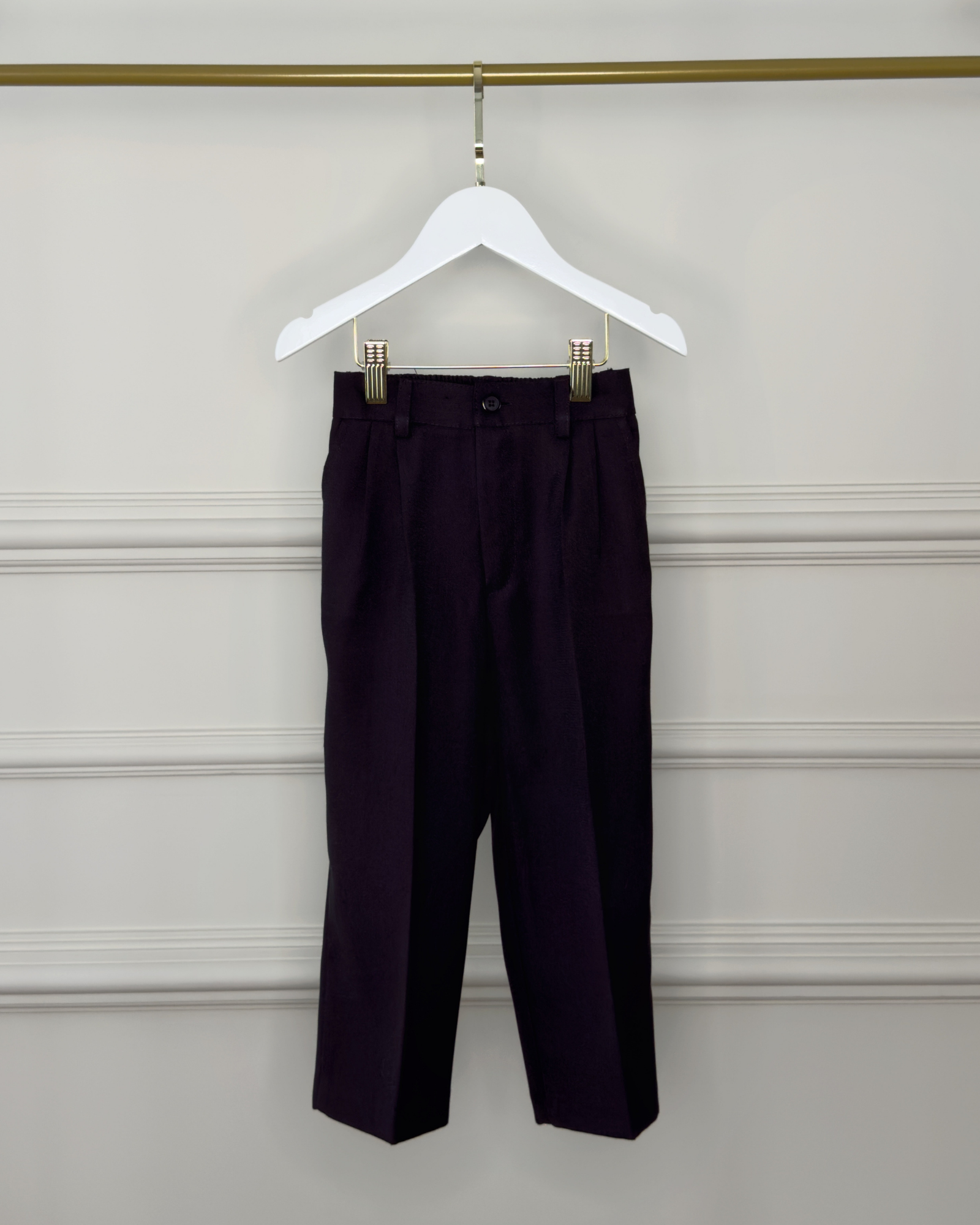Calça social infantil preta para pajem da Etiquette. Elegante para cerimônias formais.