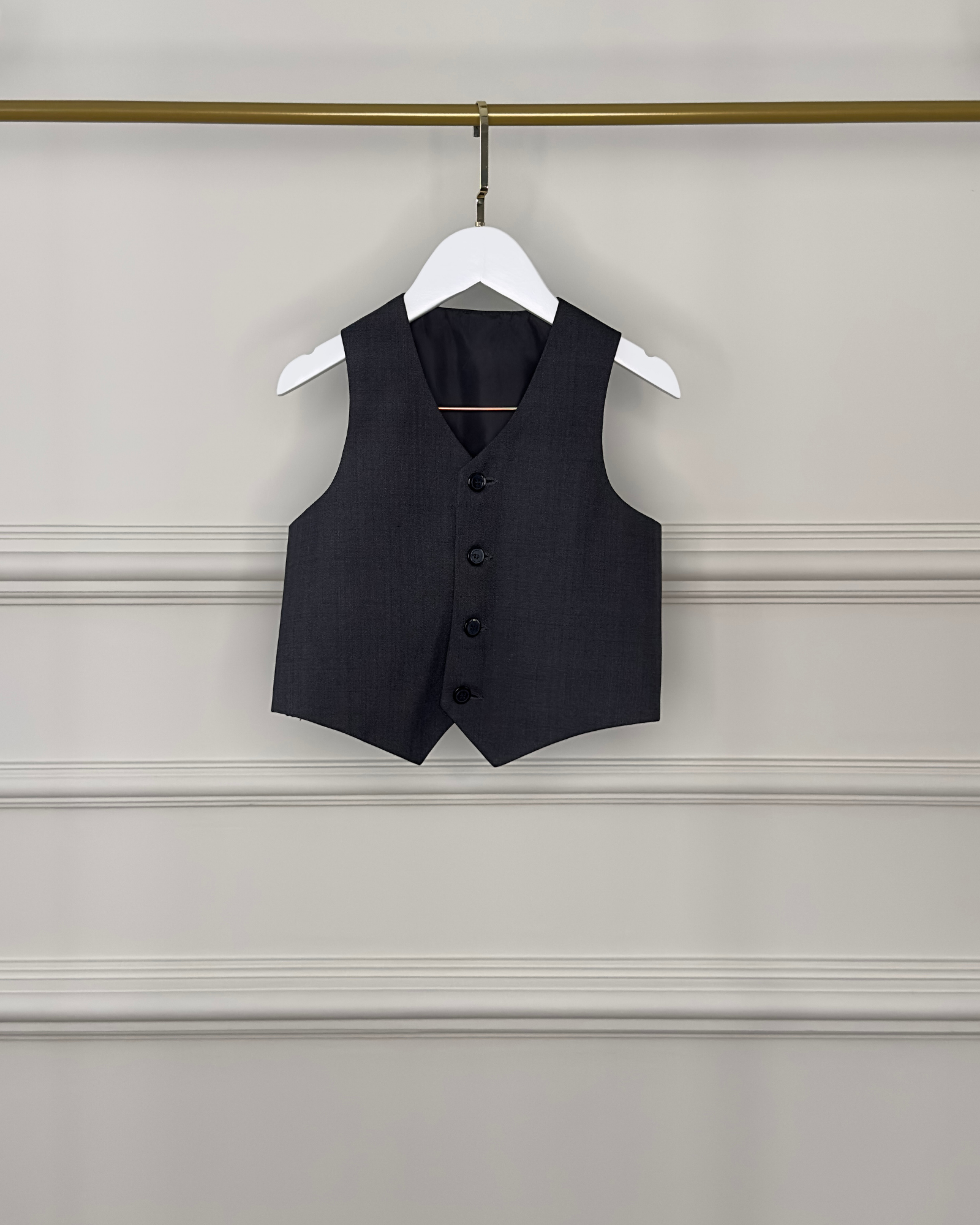 Colete social infantil cinza chumbo para pajem da Etiquette. Elegante para cerimônias formais.