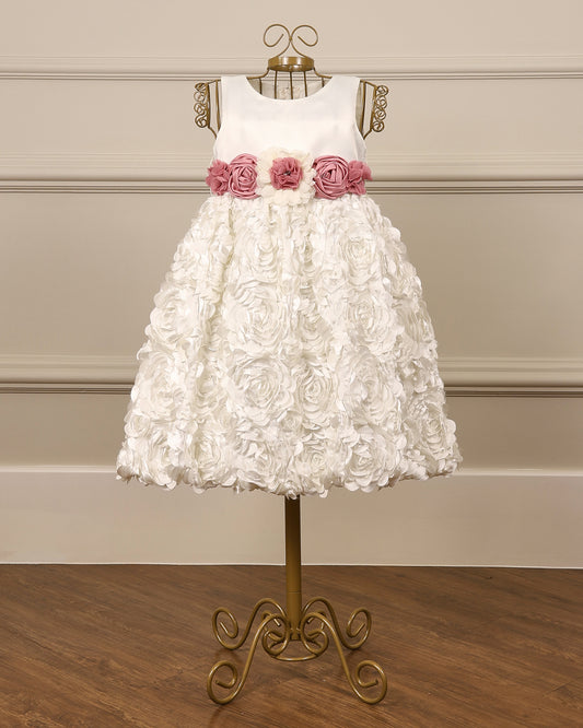 Vestido para daminha Victoria branco perolado com saia floral bordada em fita e faixa opcional da Etiquette